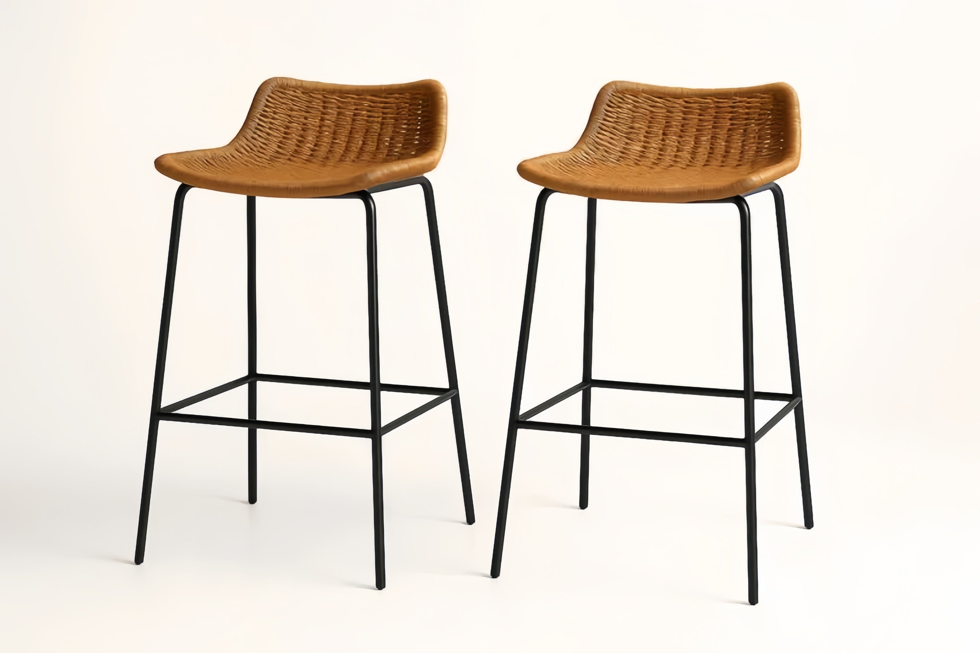 Set of 2 Bar Stools in Woven Resin and Black Metal